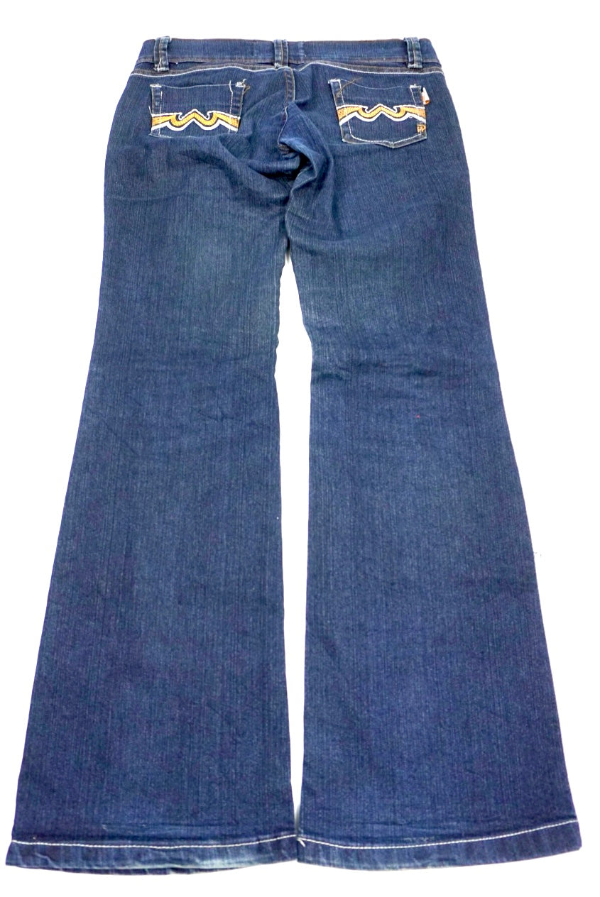 Pin Joy‘s flared Pants