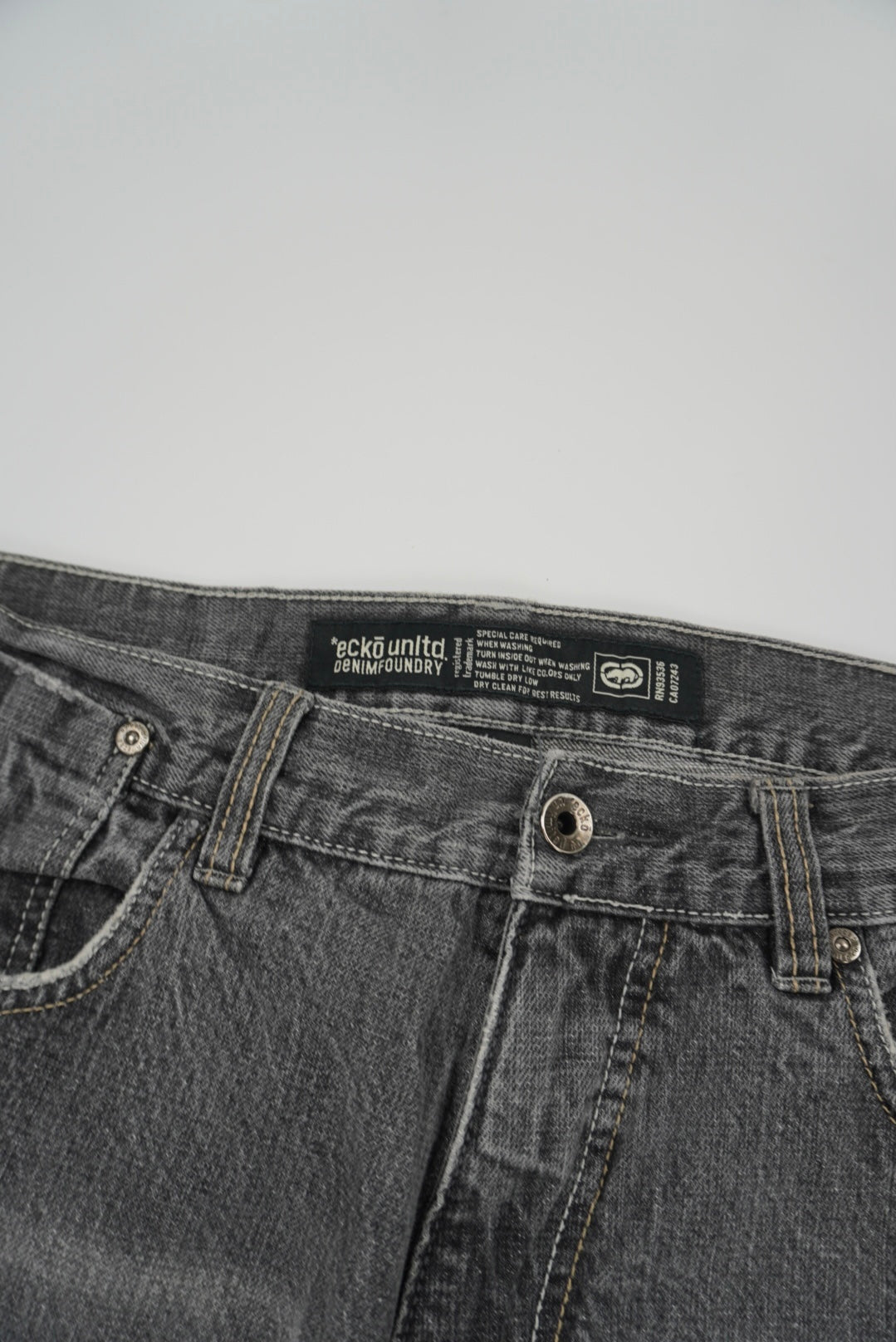ecko baggy pants