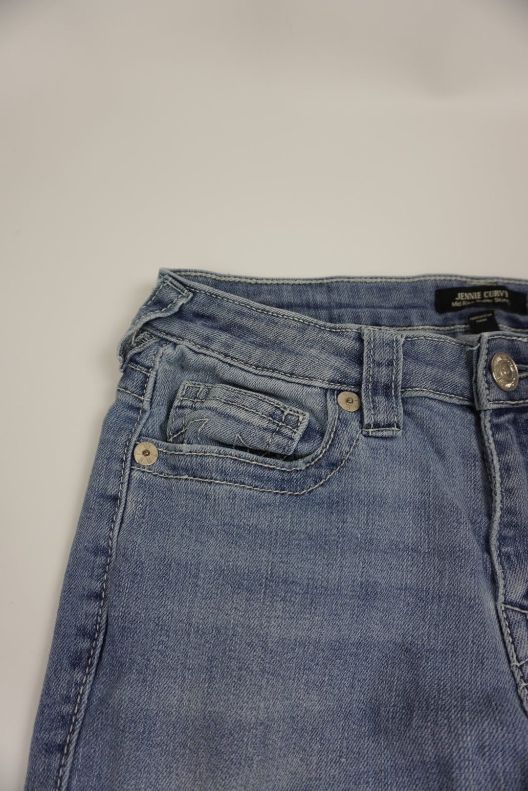 True Religion Jennie Curvy mid rise super skinny Pants