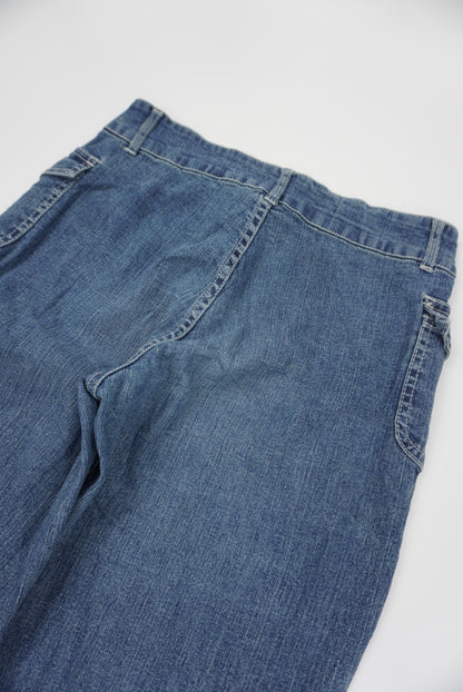 xhilarati flared Pants