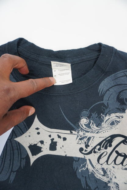unbranded graphic tee