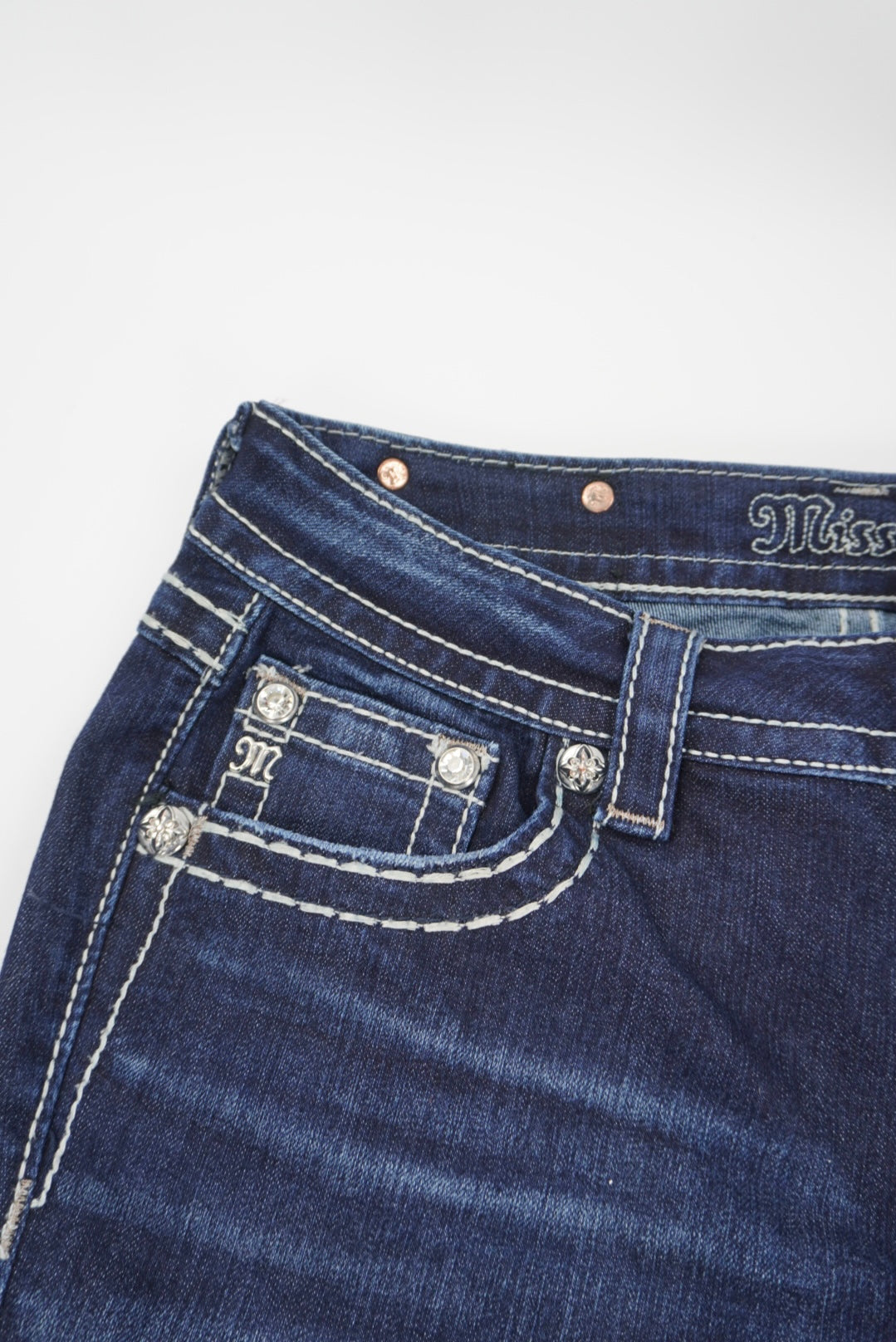 Miss Me mid-rise boot pants