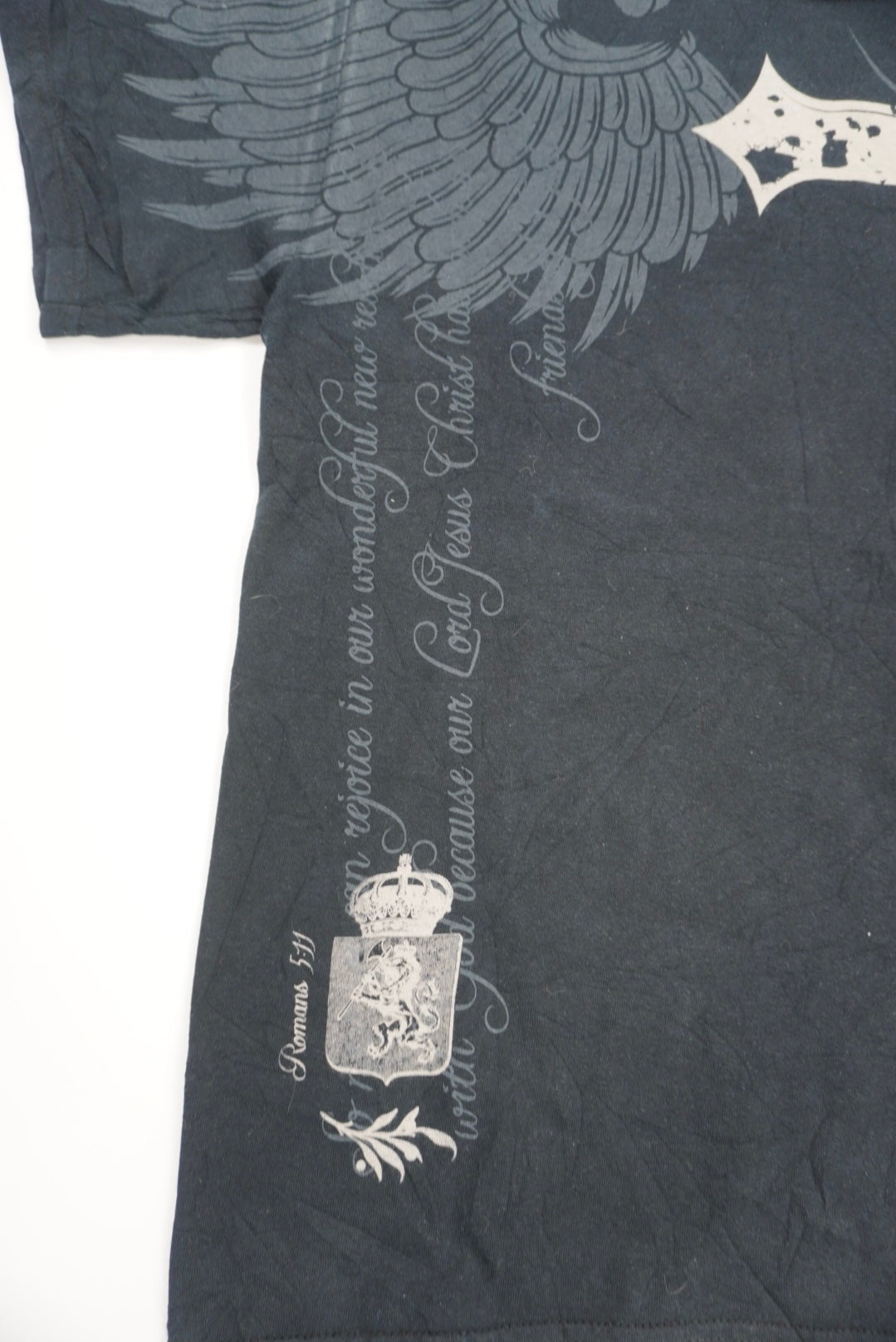 unbranded graphic tee