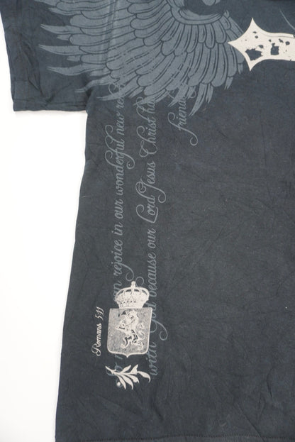 unbranded graphic tee
