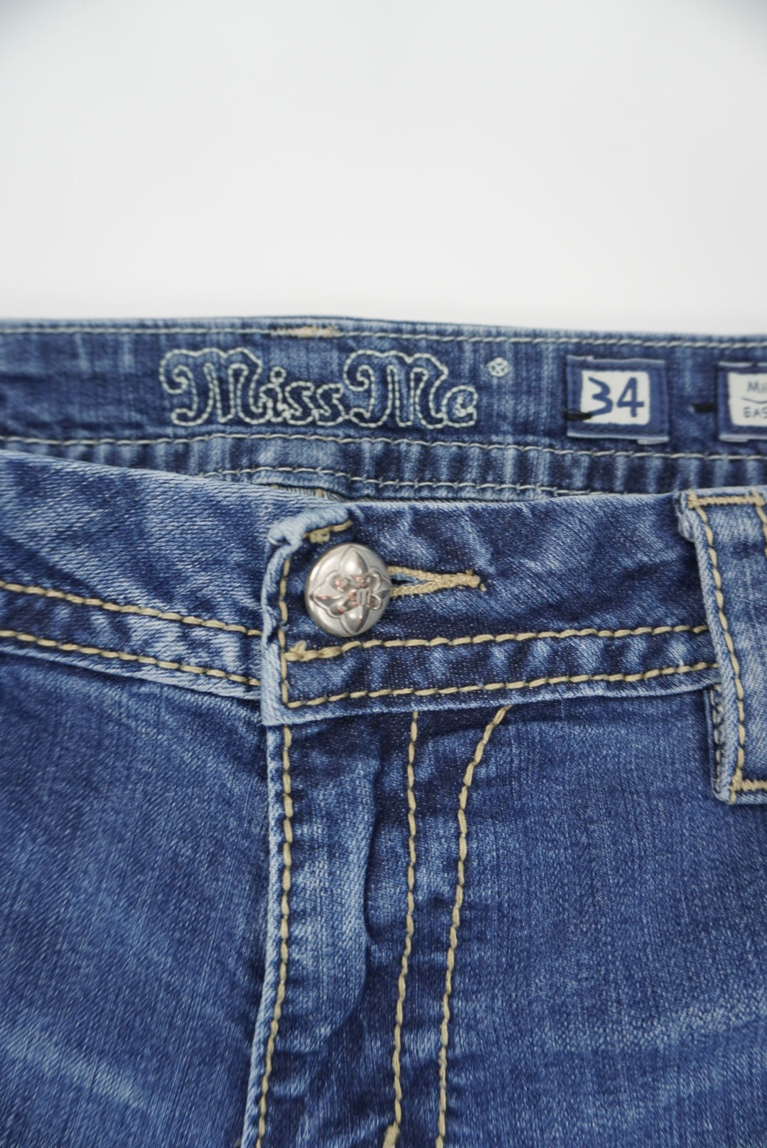 Miss Me mid-rise easy Boot pants