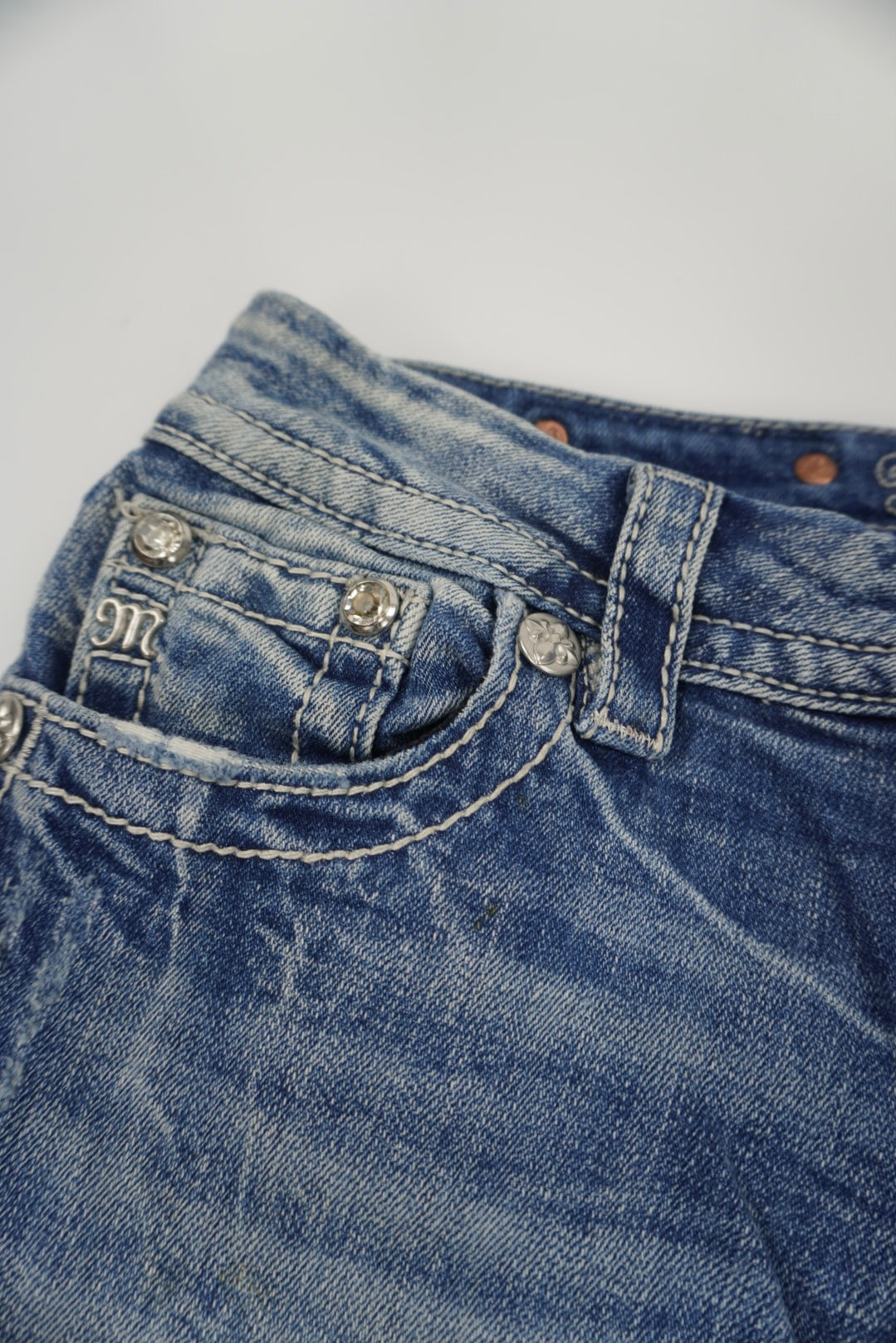 Miss Me Signature skinny pants