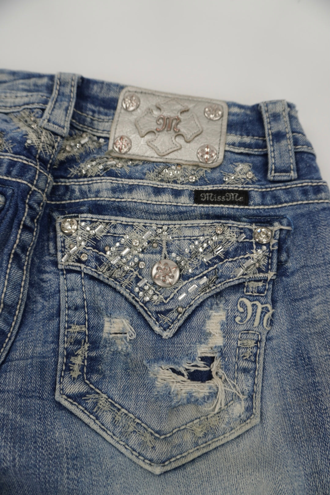 Miss Me Signature skinny pants