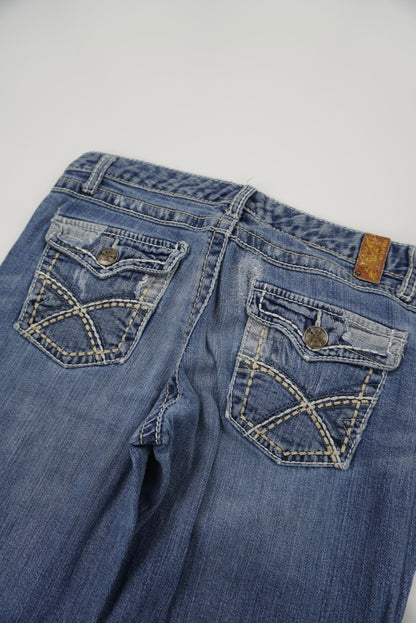 maunces flared pants