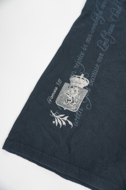 unbranded graphic tee