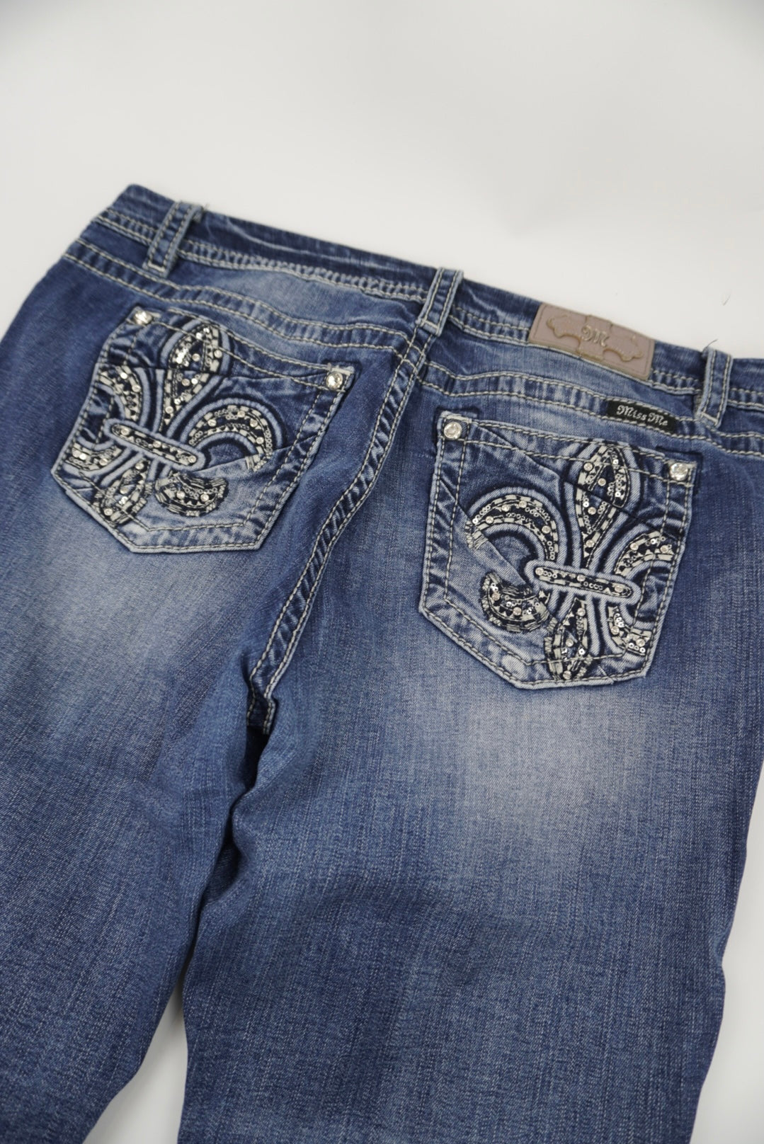 Miss Me mid rise easy boot Pants