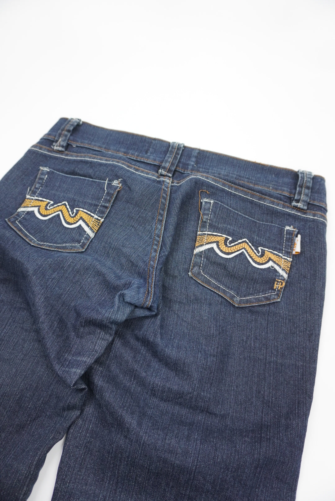 Pin Joy‘s flared Pants