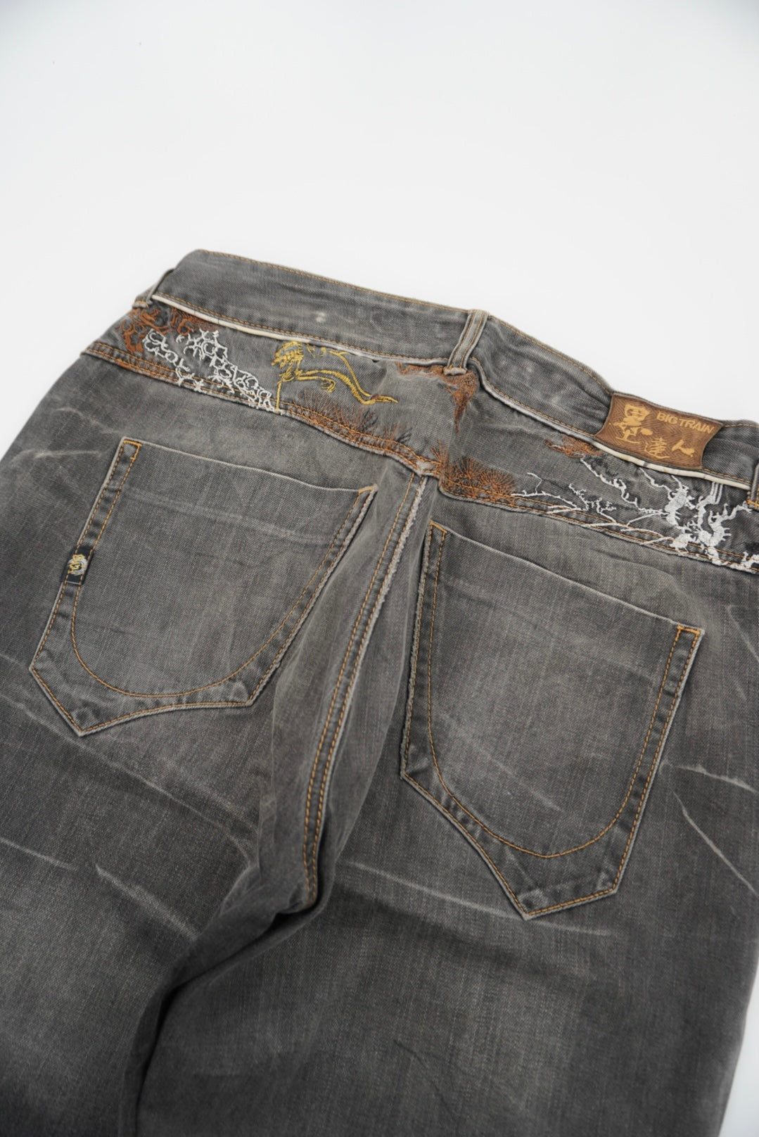 osaka big train baggy pants