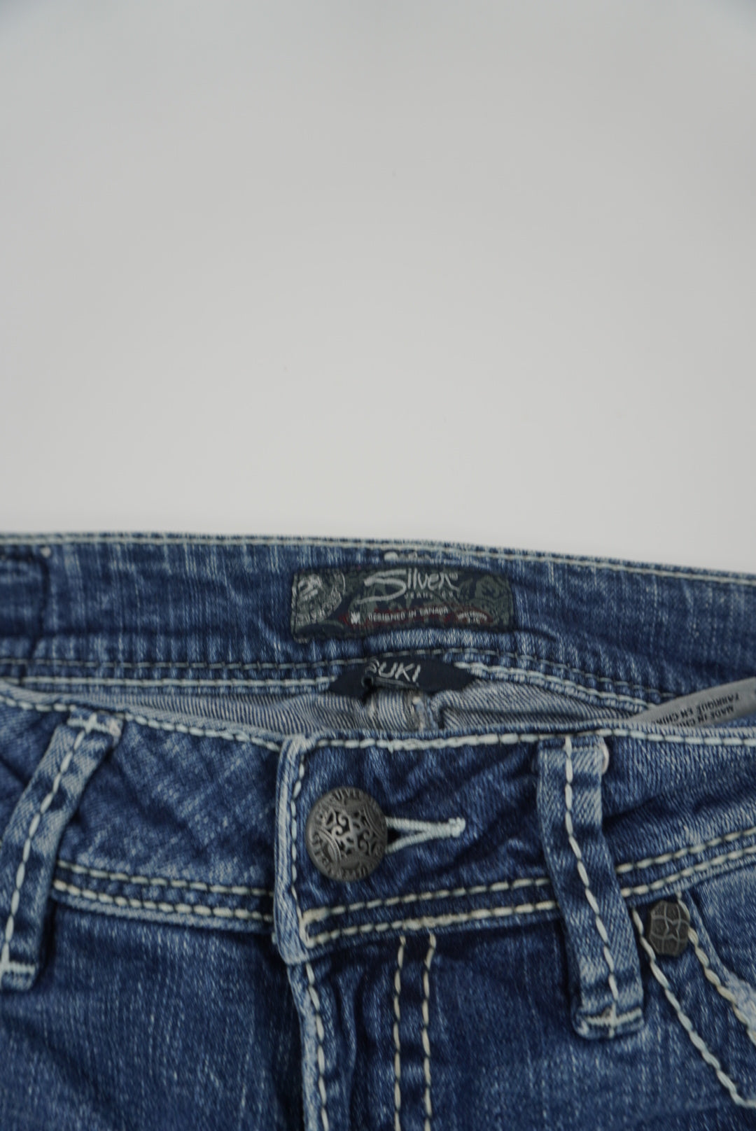 silver jeans suki flared pants