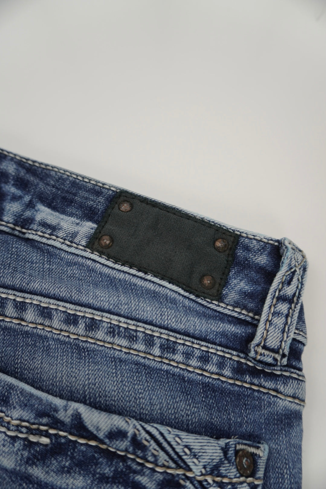 Buckle black bootcut pants