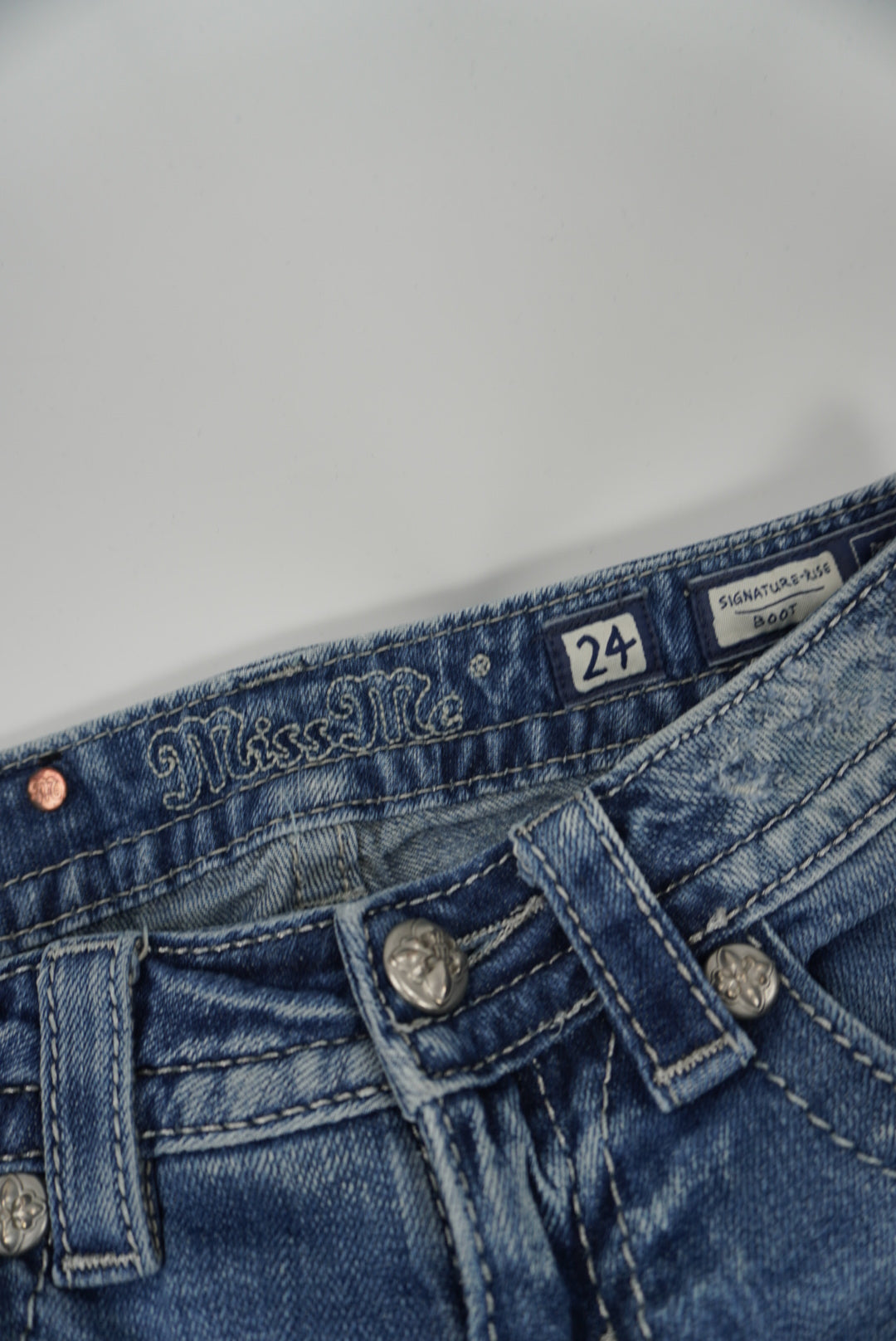 Miss Me signature rise boot Pants